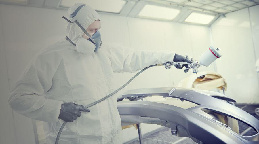 Why choose water damage restoration service for commercial flood cleanup in Freeport